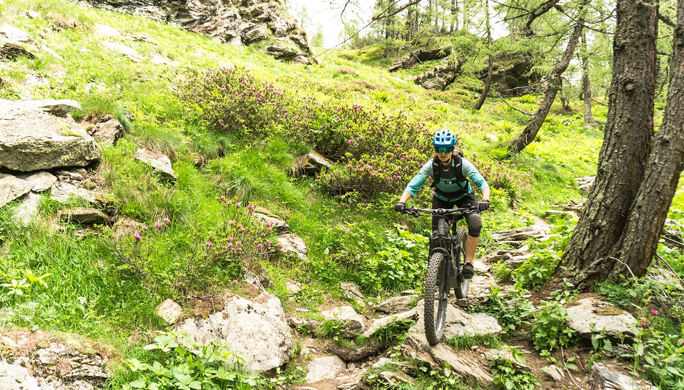 Steil und technisch in die Cavaglia Schlucht