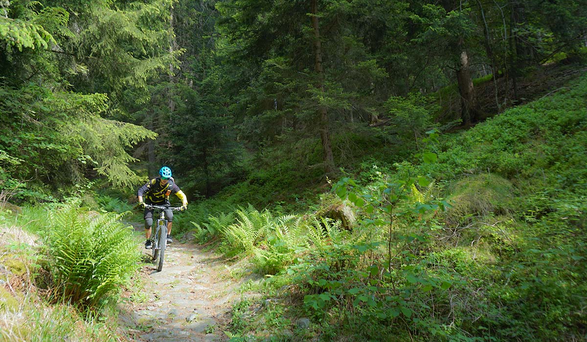 Römerwege mit Pflastersteinen